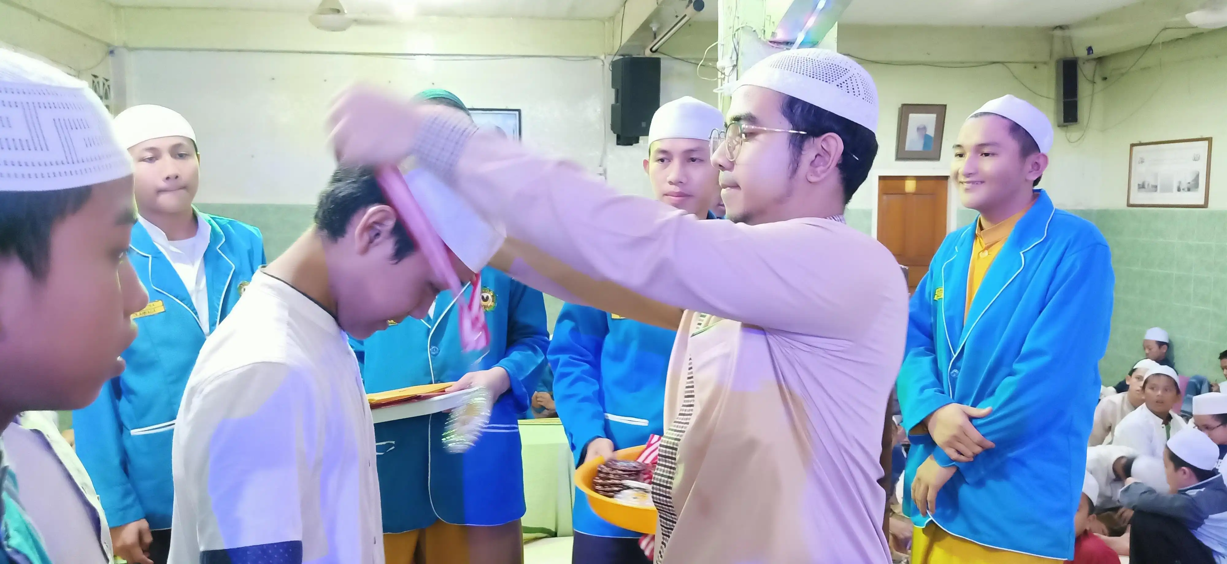 Pembagian Hadiah 140
